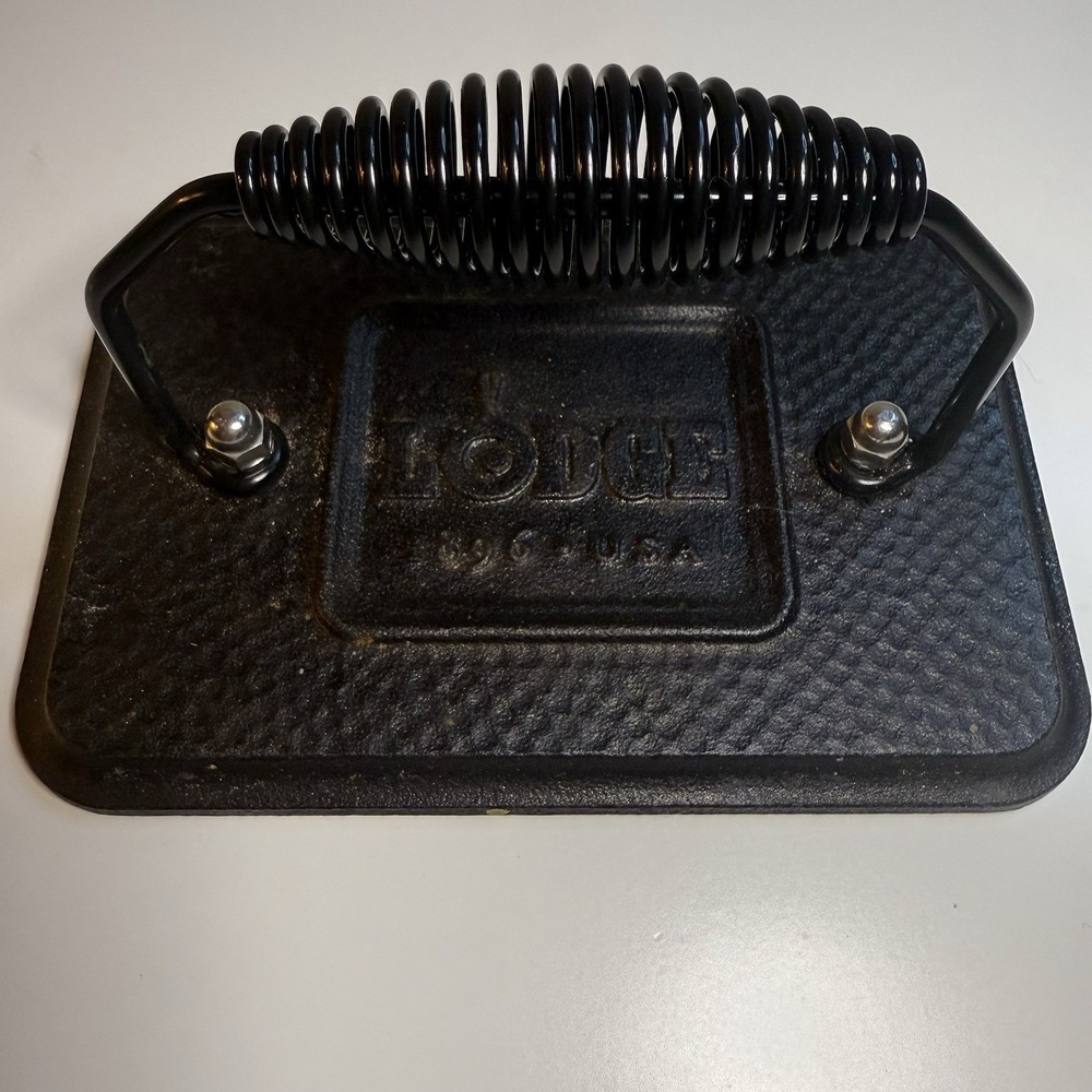 Lodge 6.75" x 4.5" Cast Iron Grill Press With Spiral Handle